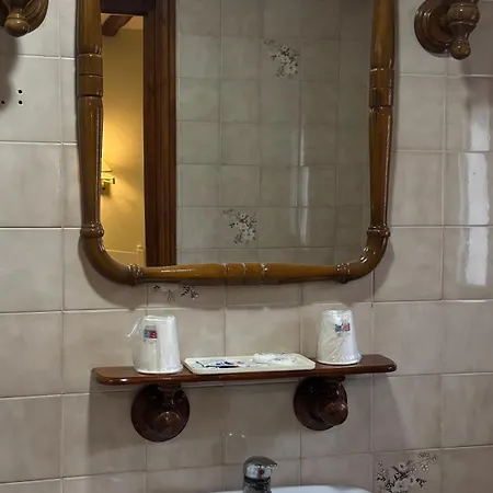 Hotell Hostal Mia